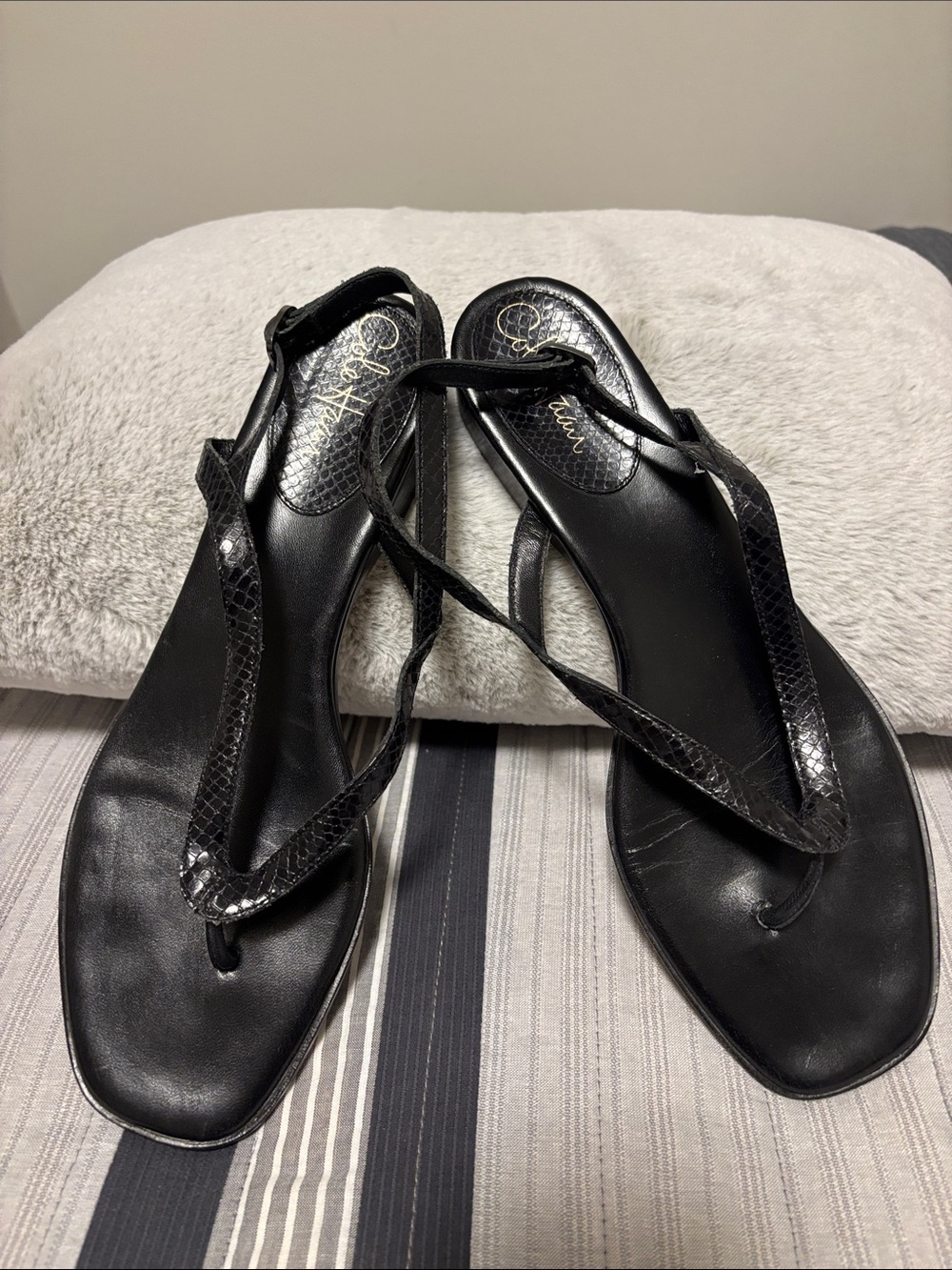 Black Women's Strappy Thong Sandals